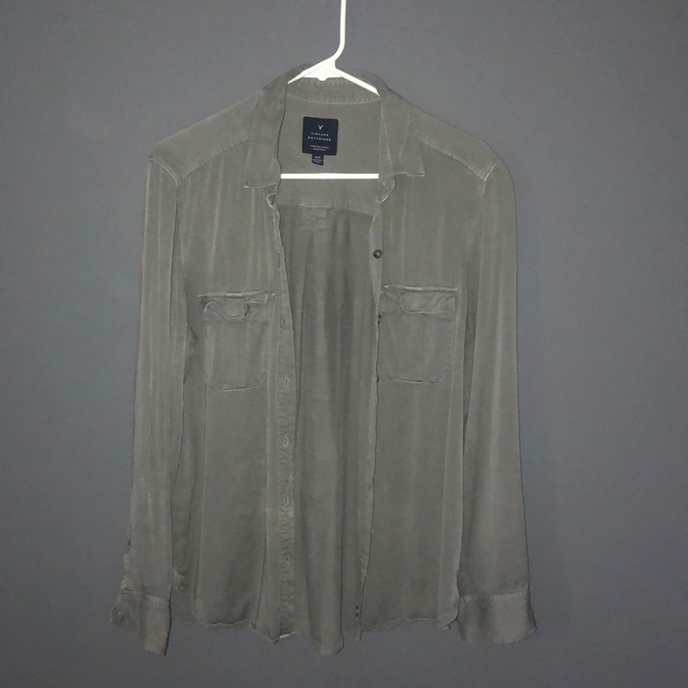 American Eagle button down